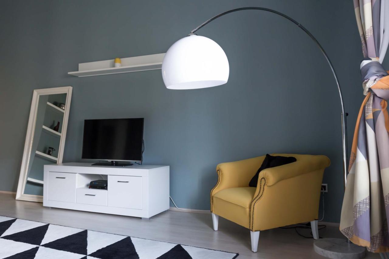 Apartament Dohany Design *